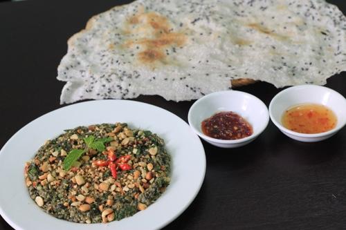 hến xúc bánh đa